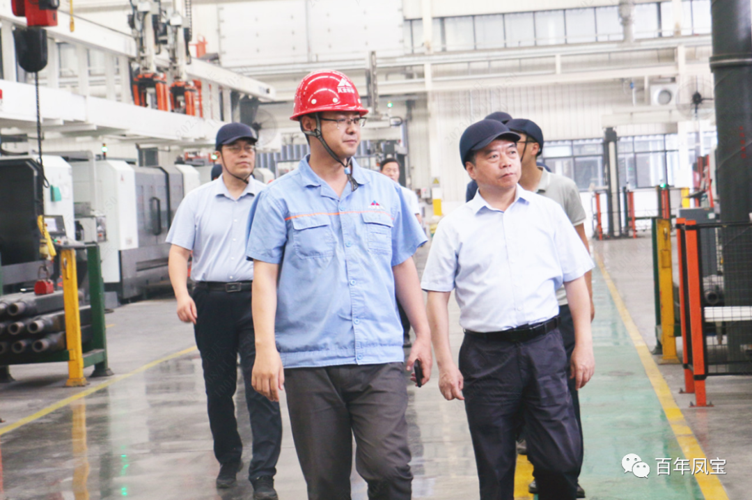 安阳市政协副主席侯合柱到宝威（中国）集团调研指导工作